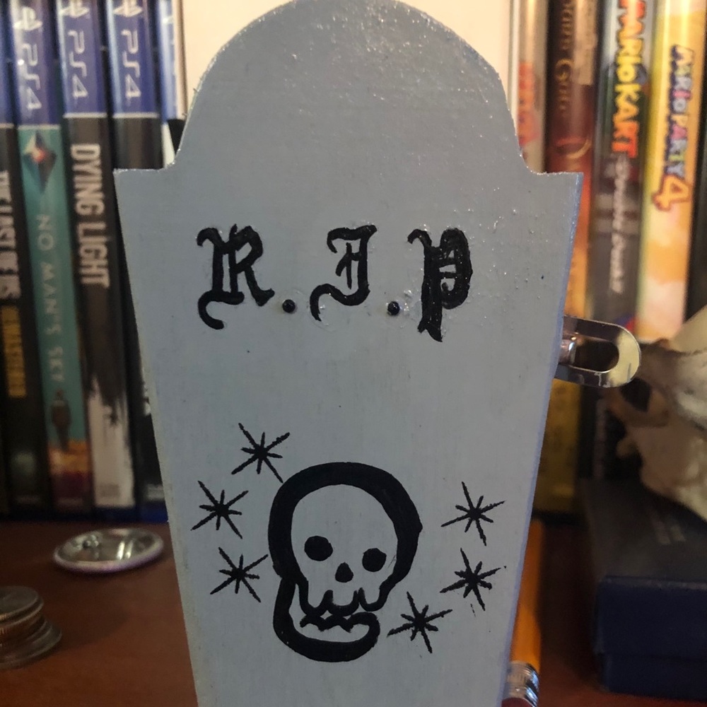 Coffin jewelry box